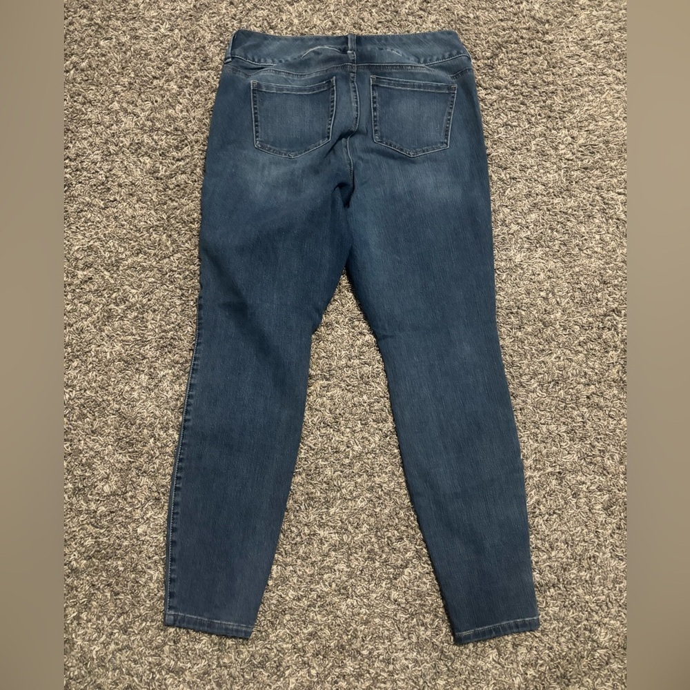 Torrid High Rise Blue Jeans - Picture 8 of 9